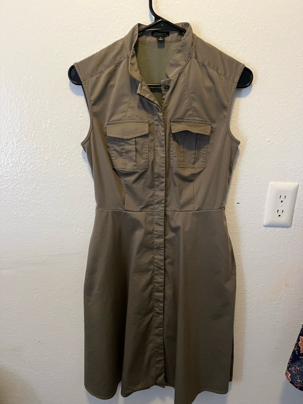 ✨Ann Taylor Olive Utility Midi Dress with Stand Collar - Picture 2 of 10